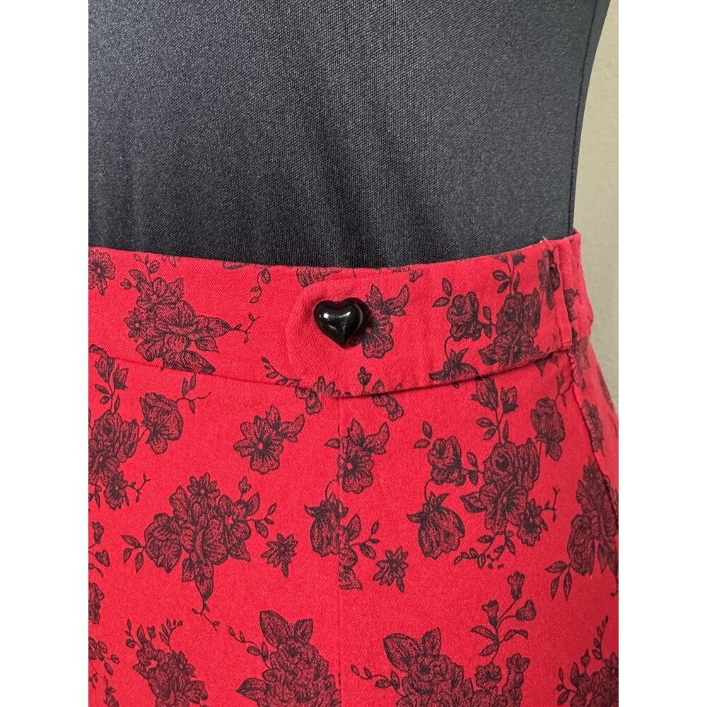 VOODOO VIXEN Retro Red & Black Floral Knee-Length Stretchy Wiggle Skirt, Pinup - Picture 9 of 14
